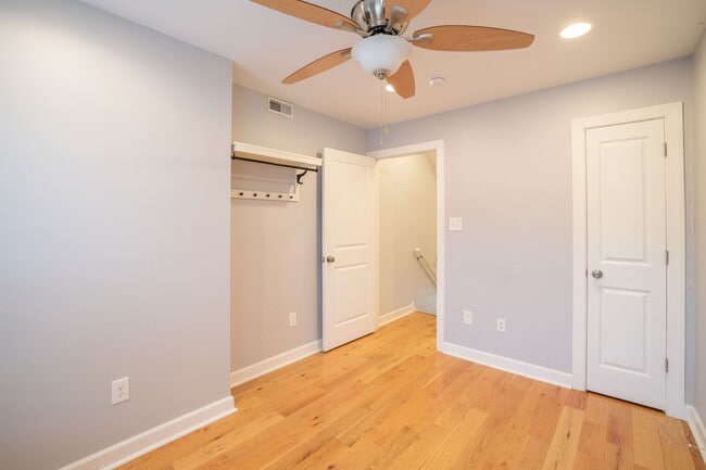 Building Photo - Contemporary Three Bedroom Home in Point Breeze