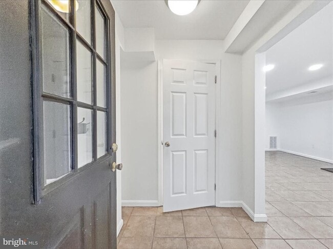 Building Photo - 1813 8th St NW