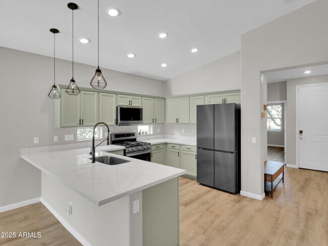 Building Photo - 3405 W Alta Vista Rd