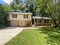 Building Photo - Updated 3BR Home with Spacious Yard & 2-Ca...