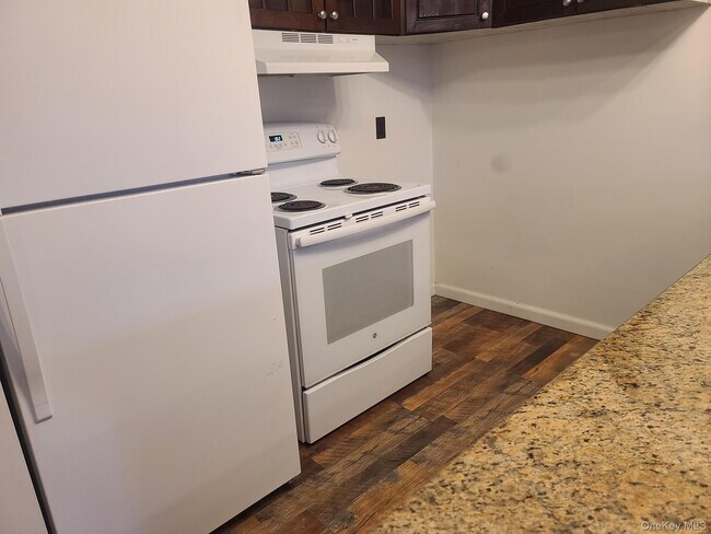 Building Photo - 1547 US-9