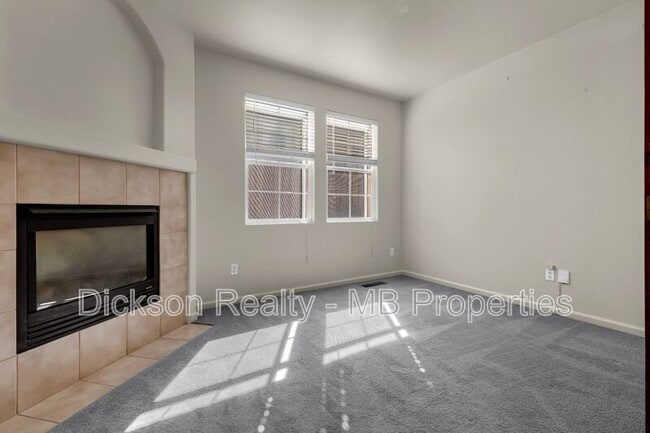 Building Photo - 2447 Anqua Dr