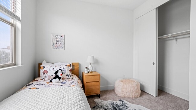 Building Photo - 2806 Chattleton Ln