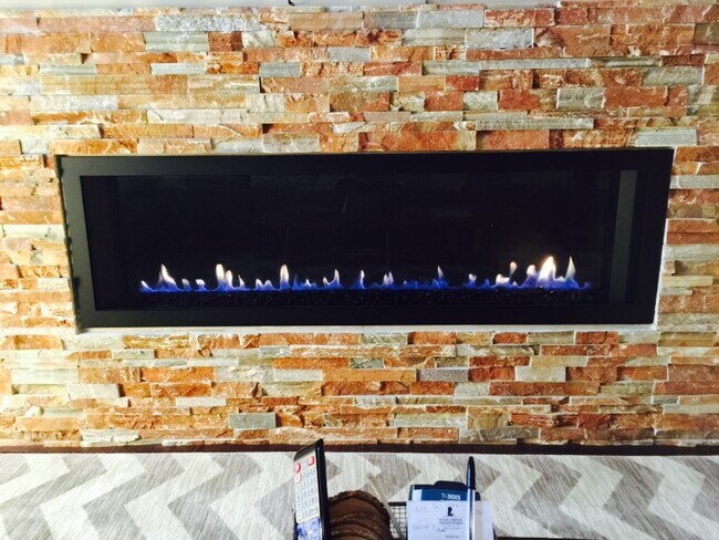 Building Photo - 210 Alderwood Point