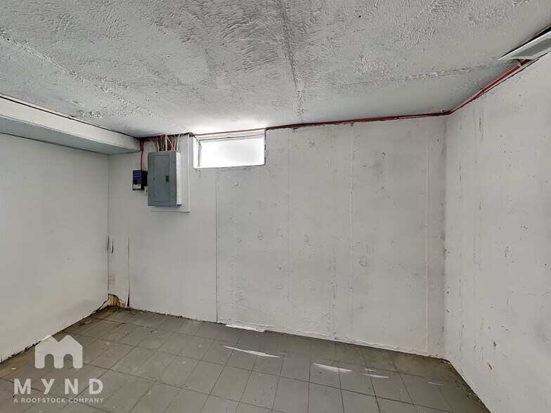 Building Photo - 4281 Walford St