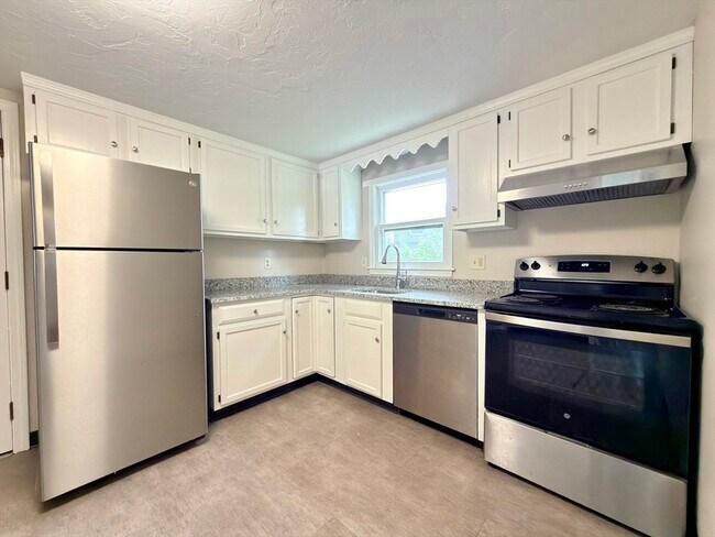 Building Photo - 2 Annaberry Ln
