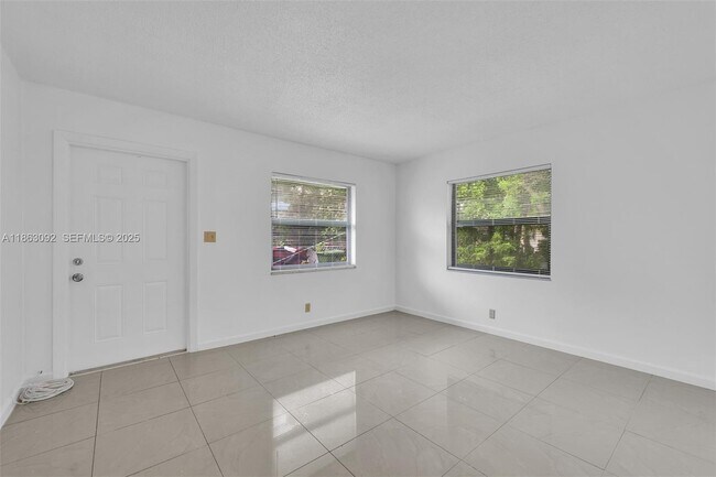 Building Photo - 1451 NW 19th St