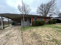 Building Photo - Renovated 3 Bedroom 1 Bath Home for Rent!!