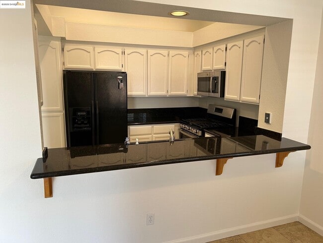 Building Photo - 63 Goldmeadow Ct