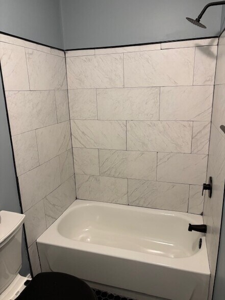 Building Photo - 1422 N Conestoga St