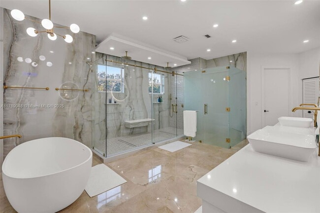 Building Photo - Southwest 130th Terrace, Miami, FL 33156 -...