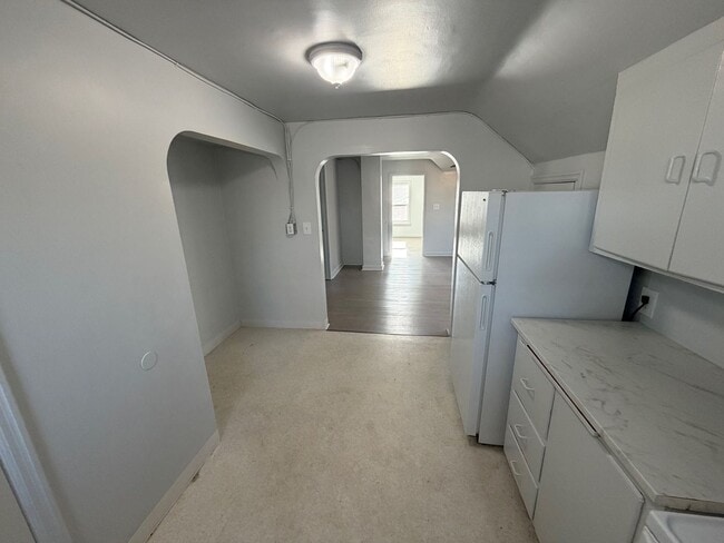 Building Photo - 2204 W College Ave