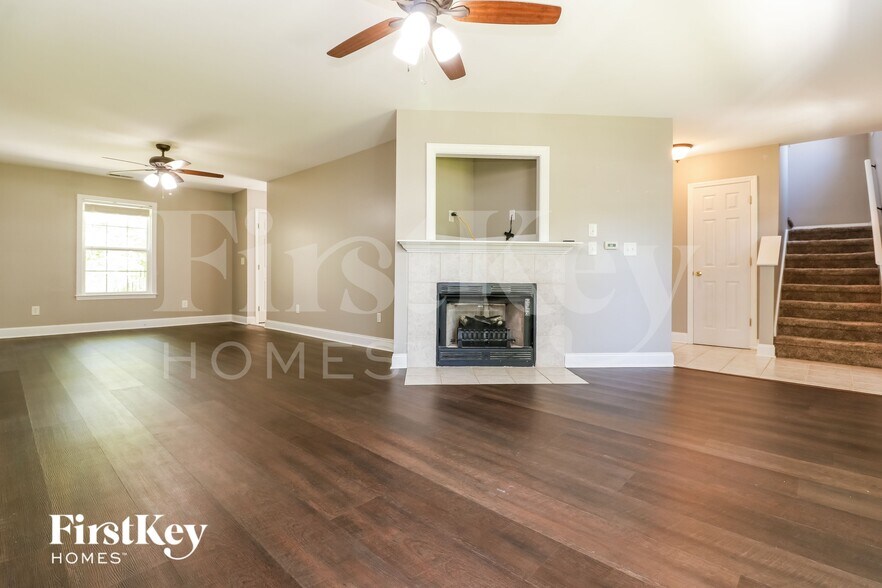 Building Photo - 1237 State Rd S-8-806