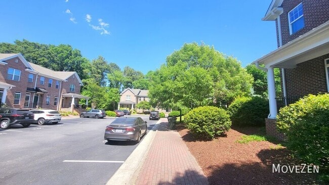 Building Photo - 1706 Raney Ct