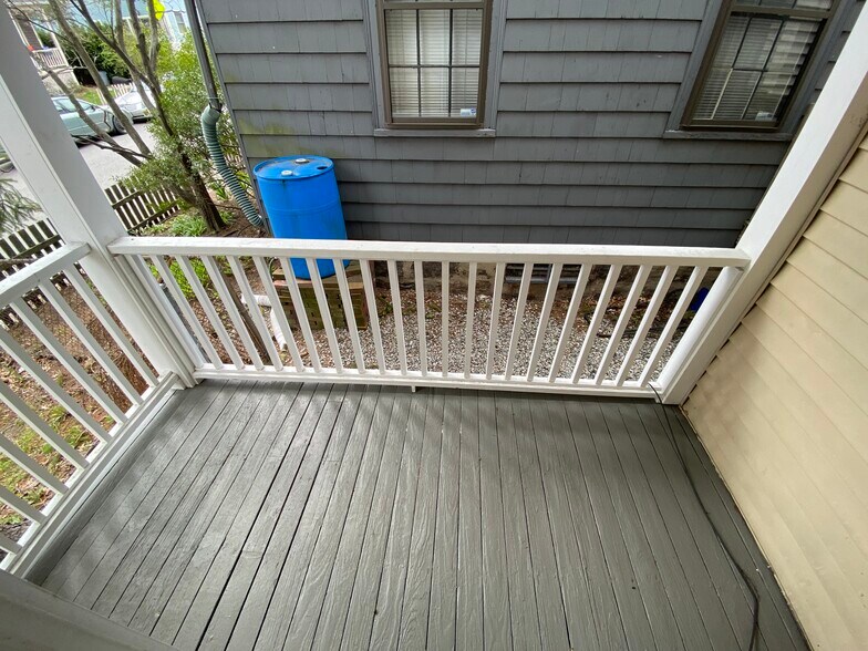 Building Photo - 23 Union Ave