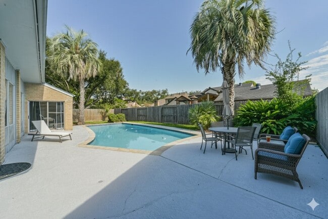 Building Photo - 11826 Cedar Pass Dr