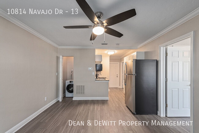 Building Photo - 10814 Navajo Dr