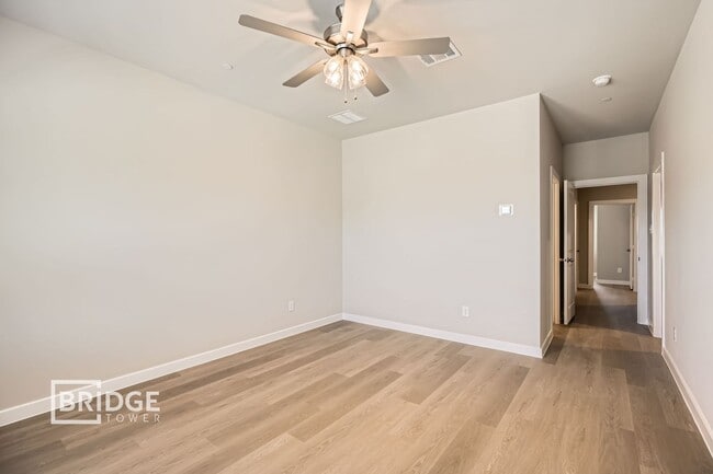 Building Photo - BALLSTON PLAN