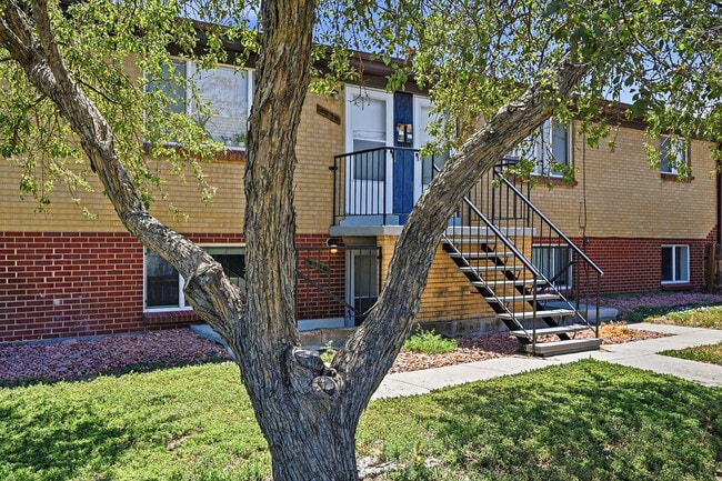 Building Photo - 4330 W 72nd Ave