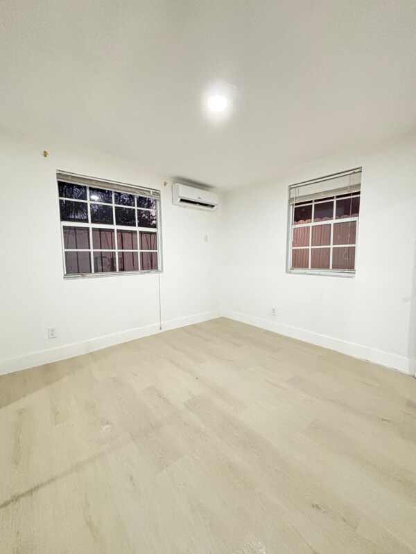 Building Photo - 2035 NW 26th St