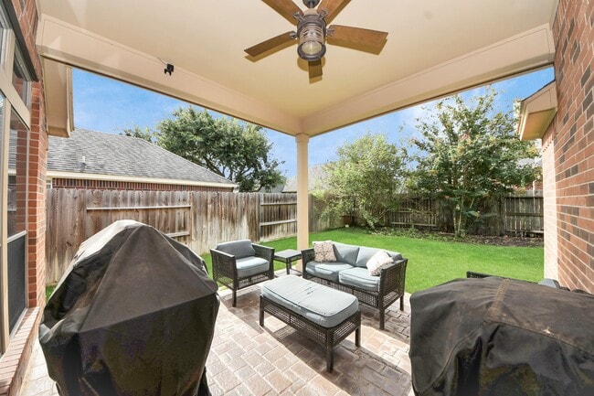 Building Photo - 28219 Crossprairie Dr