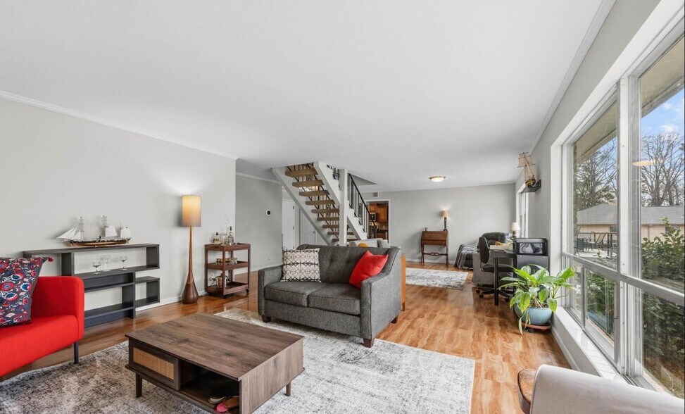 Building Photo - 7600 Teal Dr SW