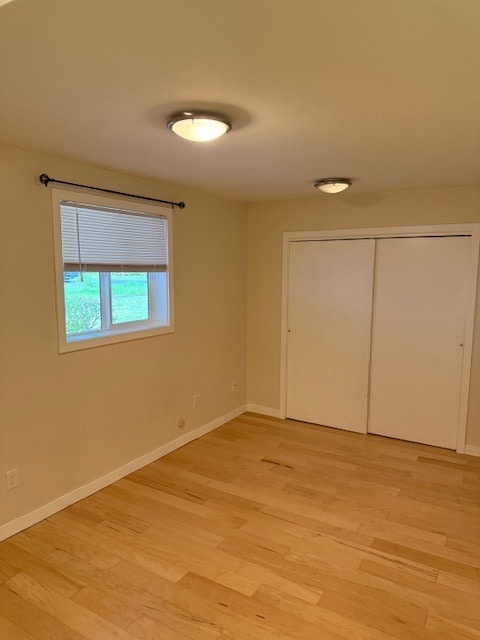 Building Photo - RARE FIND! 5 Bedroom Rambler with Fenced i...