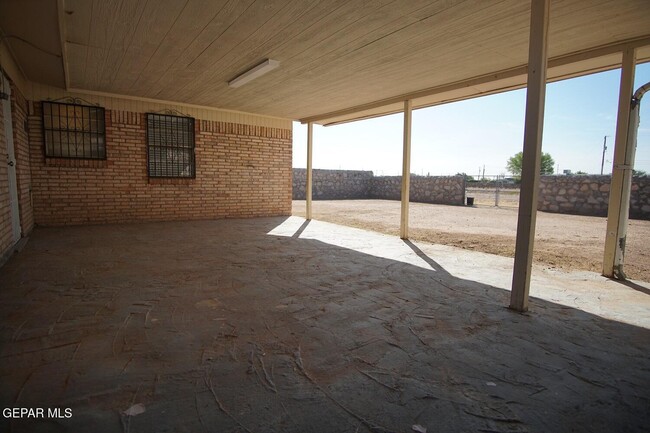 Building Photo - 5766 Dalhart Dr