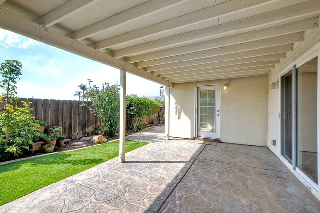 Building Photo - 55 yrs Plus ONLY Community! Lovely and Breathtaking 2 Bed 2 Bath unit in Oceanside
