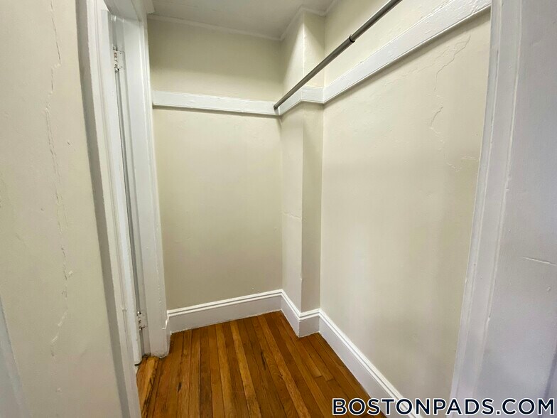 Building Photo - 1167 Boylston St