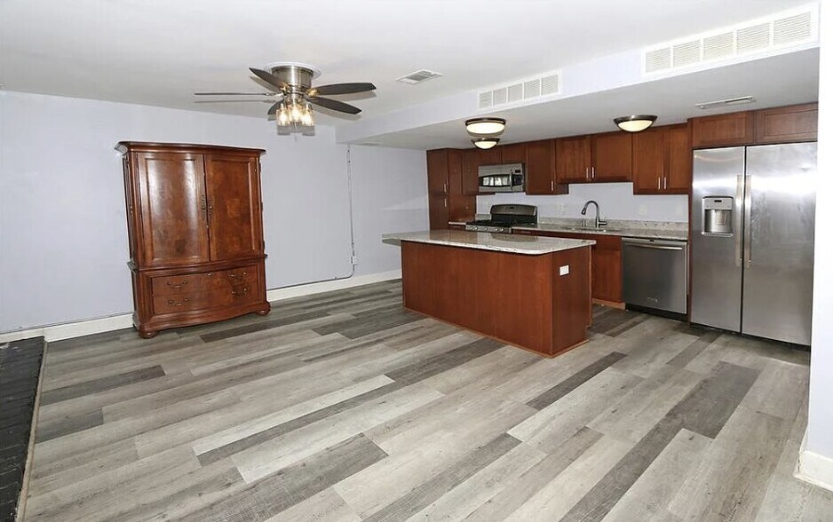 Family Room and Kitchen2 - 1150 Rue La Chelle Walk