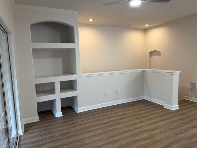 Building Photo - Newly Remodeled Condo at The Preserve at Indigo Run!