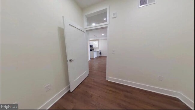 Building Photo - 150 S Independence Mall W