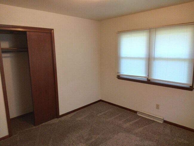 Building Photo - 4010/4012 Arkansas