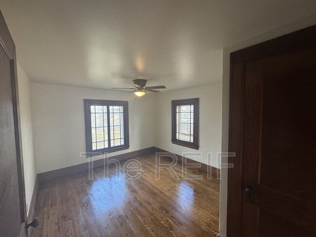 Building Photo - 6916 Billwood Hwy