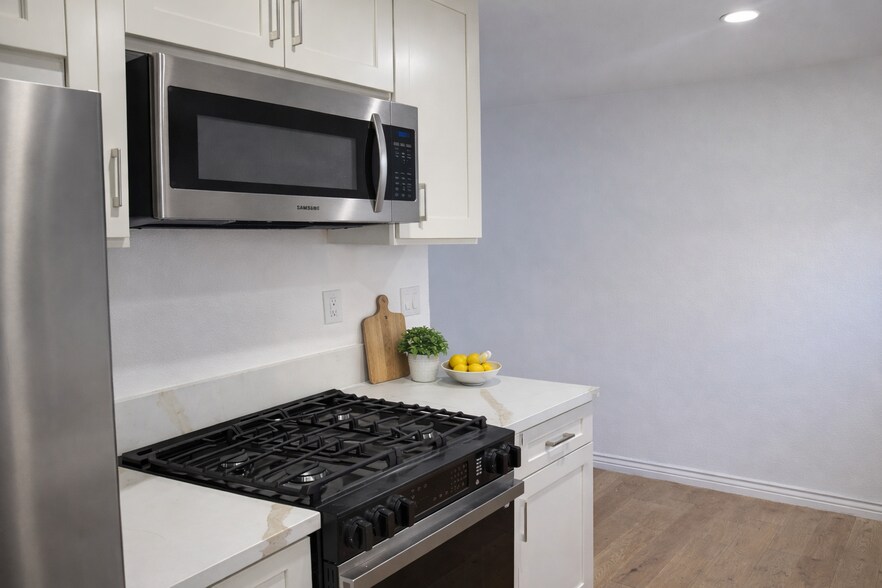 New Kitchen - 820 Geneva Ave