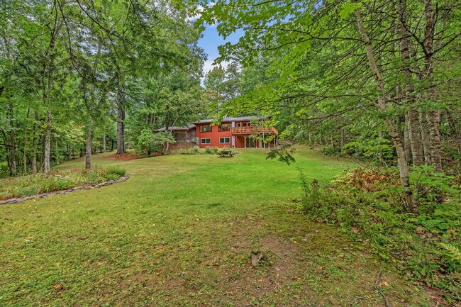 Building Photo - Mid-Century Cool Meets Maine Serenity Design. Privacy. Location. This one has it all.