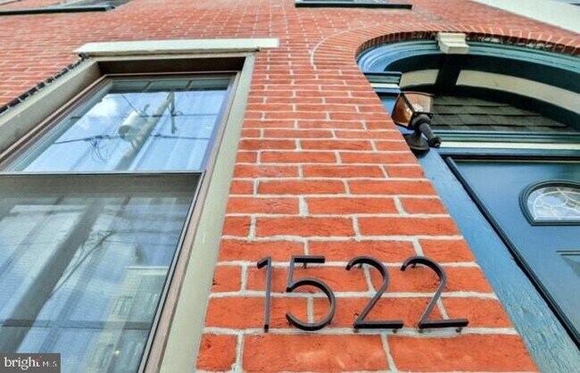 Building Photo - 1522 Brown St