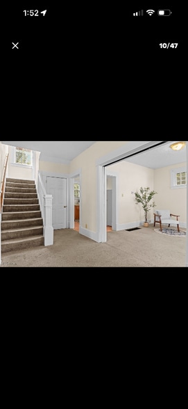 Building Photo - 1005 S Freedom Ave