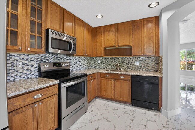 Building Photo - 1728 Arezzo Cir