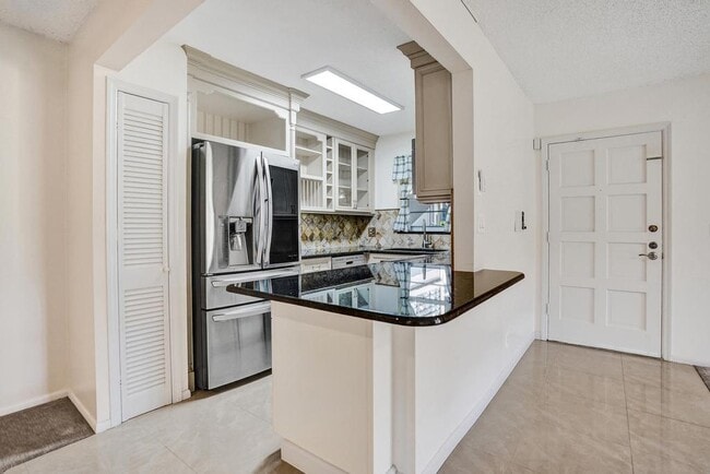 Building Photo - 1050 NW 13th St