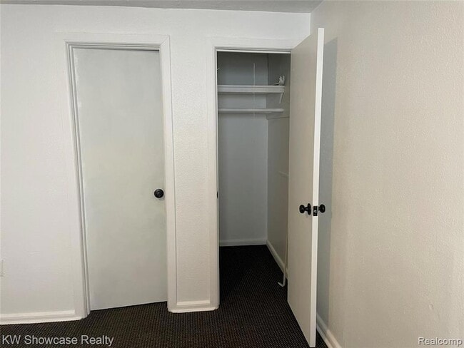 Building Photo - 4335 Territorial Rd