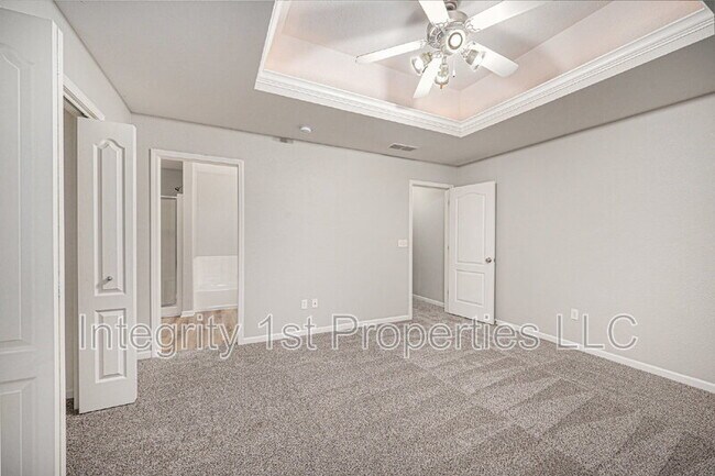 Building Photo - 5943 NW 90th Terrace