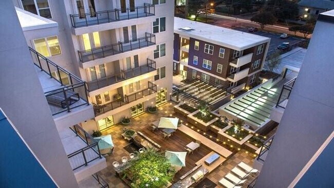 Building Photo - 4131 McKinney Ave