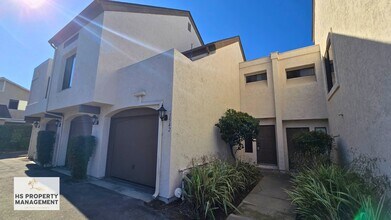 Building Photo - 1542 Granite Hills Dr