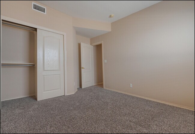 Building Photo - 1435 Cloud Ridge Dr