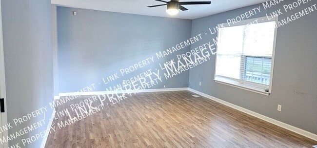 Building Photo - 140 S Elmwood St