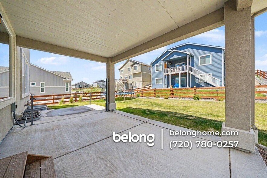 Building Photo - 16861 New Autumn Dr