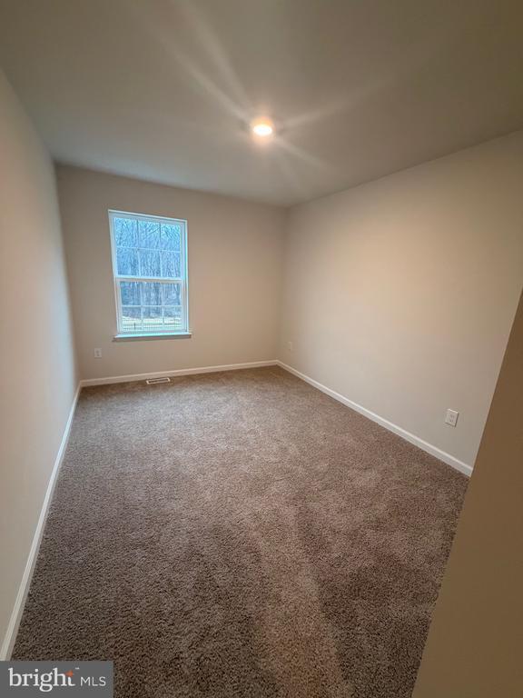 Building Photo - 16 Whaler Dr