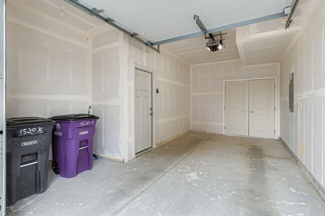 Building Photo - Swanky 1BR – New, Private Garage, Storage,...